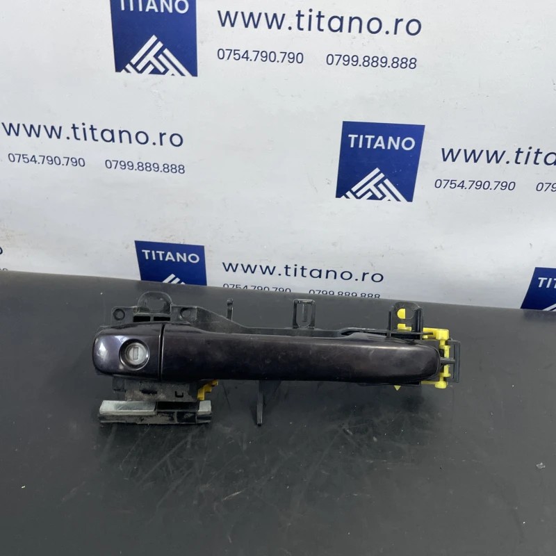 Maner usa stanga fata / Toyota Prius Prius 3 2012 / Caroserie, oglinzi si faruri