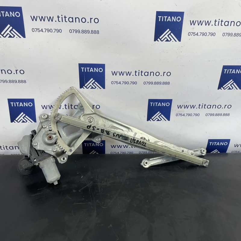 Macara geam dreapta spate Toyota Prius Prius 3 2012