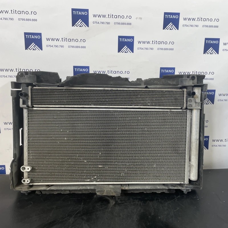 Set radiatoare cu electroventilator / Toyota Prius Prius 3 2012 / Motor, racire si evacuare