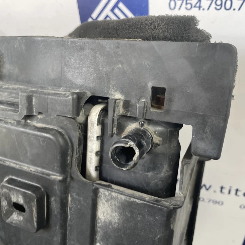 Set radiatoare cu electroventilator / Toyota Prius Prius 3 2012 / Motor, racire si evacuare