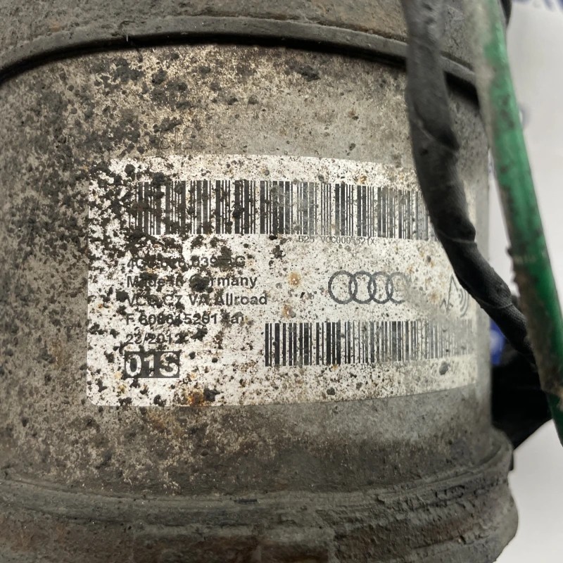 Perna aer dreapta fata / Audi A6 Allroad C7 2013 / Directie si suspensie