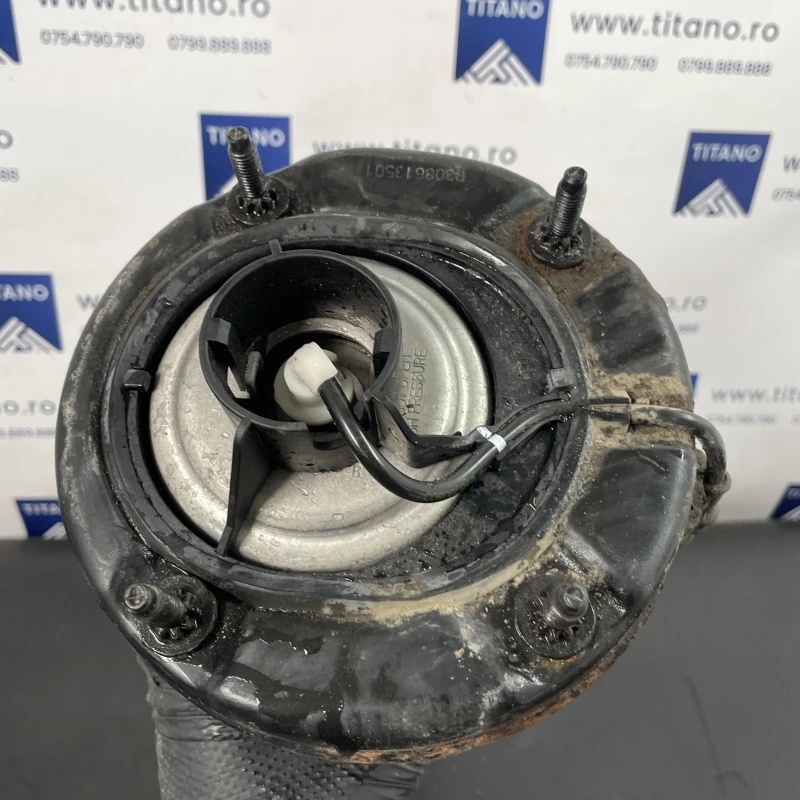 Perna aer dreapta fata / Audi A6 Allroad C7 2013 / Directie si suspensie