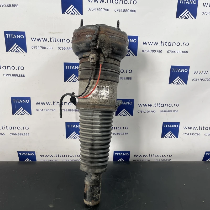 Perna aer stanga fata / Audi A6 Allroad C7 2013 / Directie si suspensie