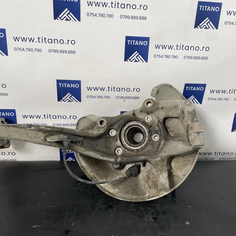 Fuzeta dreapta fata / Audi A6 Allroad C7 2013 / Directie si suspensie