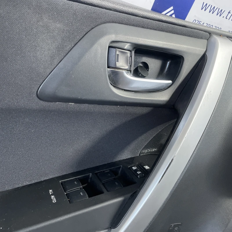 Panou tapiterie usa stanga fata / Toyota Auris E180 2014 / Interior
