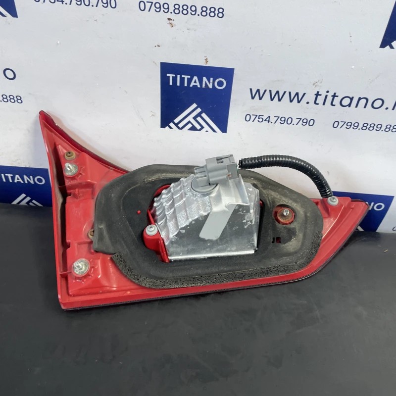 Stop dreapta haion / Toyota Auris E180 2014 / Caroserie, oglinzi si faruri
