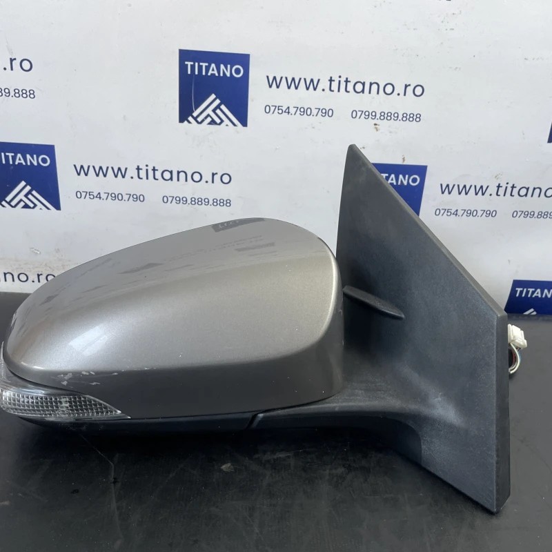 Oglinda dreapta / Toyota Auris E180 2014 / Caroserie, oglinzi si faruri