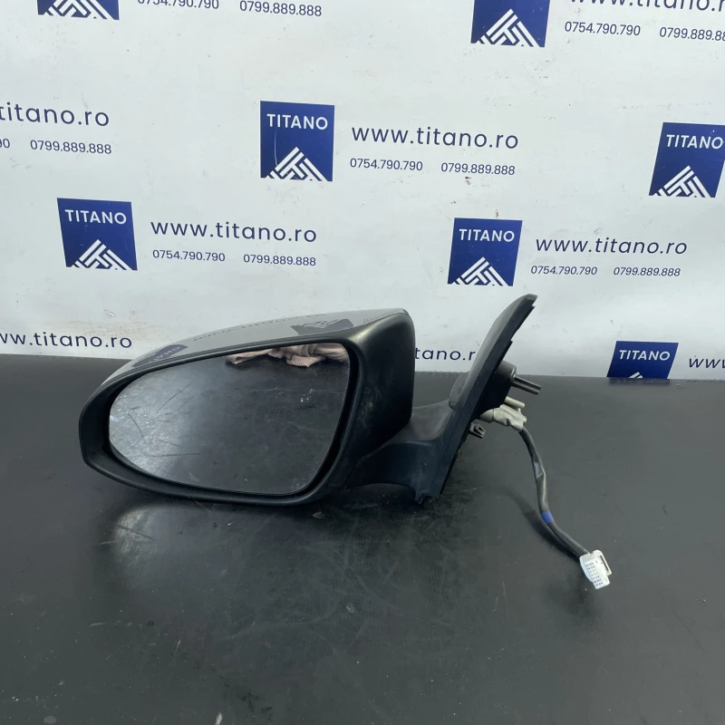 Oglinda stanga Toyota Auris E180 2014