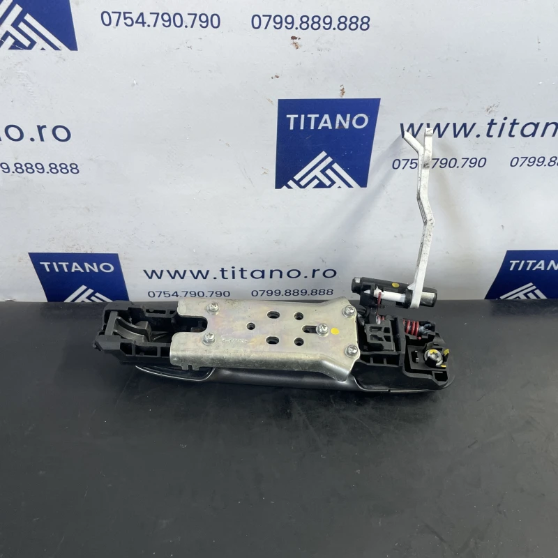 Maner usa dreapta spate / Toyota Auris E180 2014 / Caroserie, oglinzi si faruri