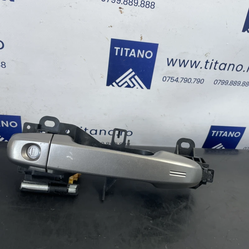 Maner usa stanga fata Toyota Auris E180 2014