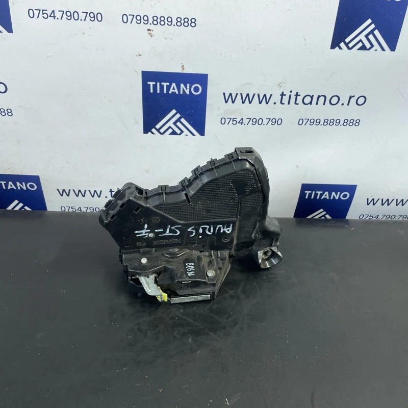 Iala broasca usa stanga fata / Toyota Auris E180 2014 / Caroserie, oglinzi si faruri