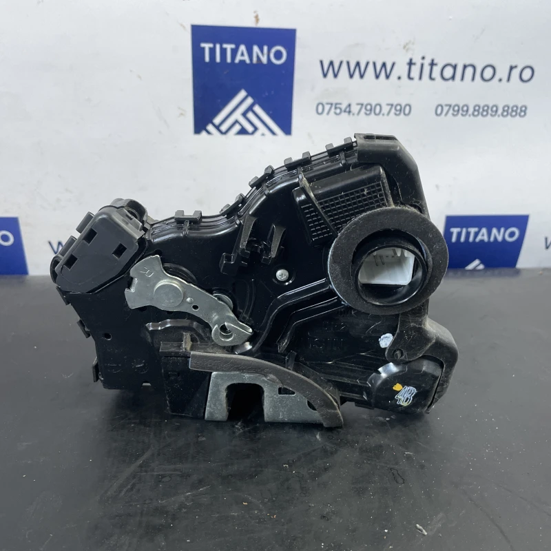 Iala broasca usa dreapta fata / Toyota Auris E180 2014 / Caroserie, oglinzi si faruri