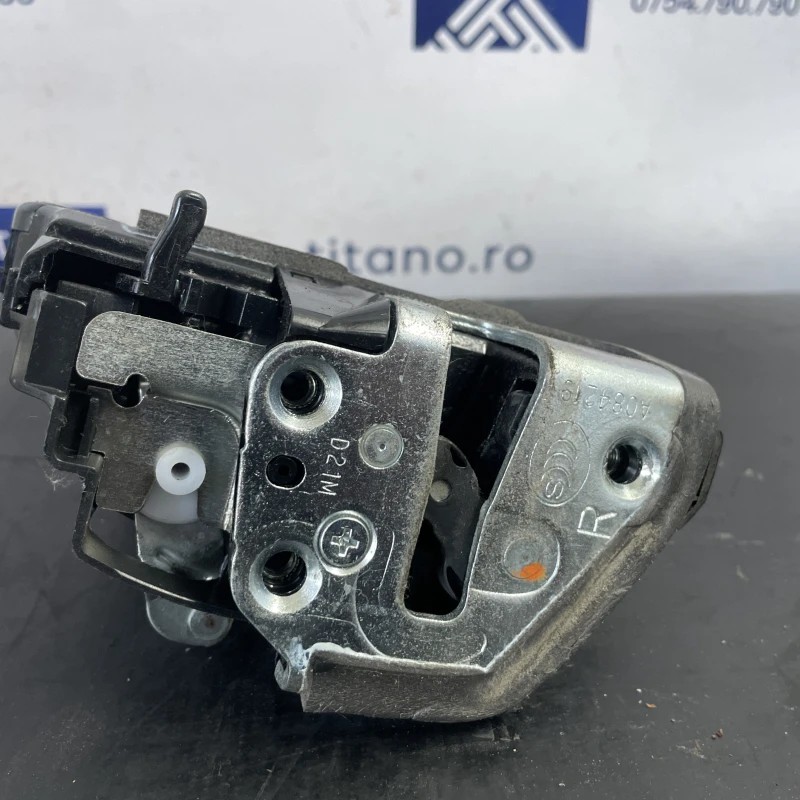 Iala broasca usa dreapta spate / Toyota Auris E180 2014 / Caroserie, oglinzi si faruri