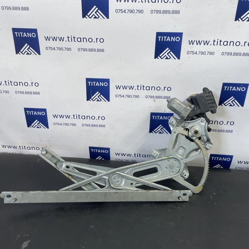 Macara geam dreapta fata / Toyota Auris E180 2014 / Caroserie, oglinzi si faruri