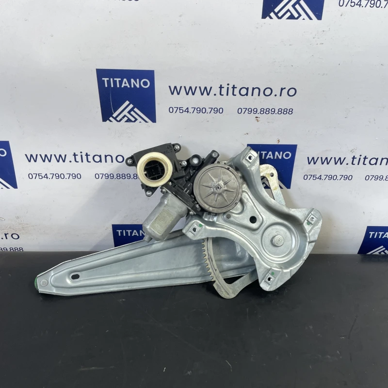 Macara geam dreapta spate / Toyota Auris E180 2014 / Caroserie, oglinzi si faruri