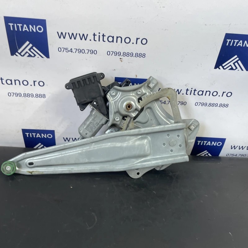 Macara geam stanga spate / Toyota Auris E180 2014 / Caroserie, oglinzi si faruri