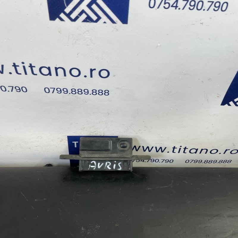Maner buton deschidere haion / Toyota Auris E180 2014 / Caroserie, oglinzi si faruri