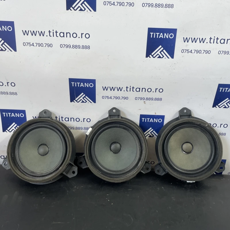 Boxa usa fata / Toyota Auris E180 2014 / Audio si electronice