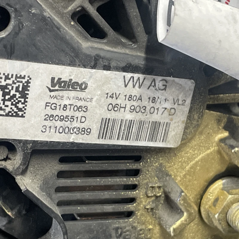 Alternator / Volkswagen Passat B7 2012 / Motor, racire si evacuare