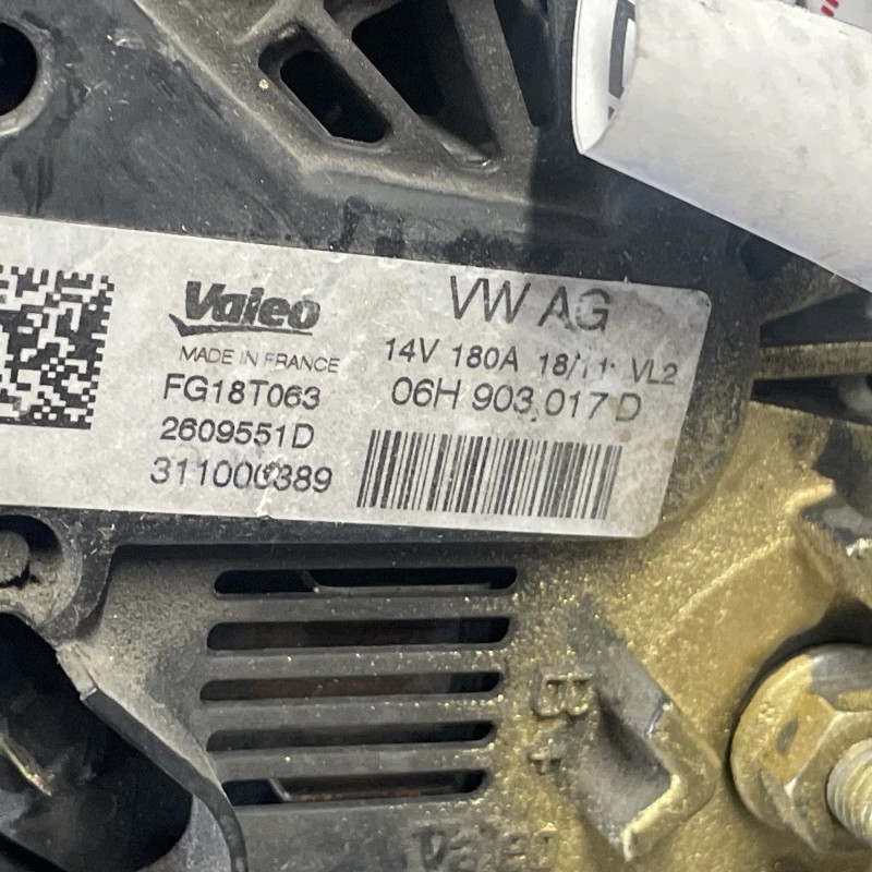 Alternator / Volkswagen Passat B7 2012 / Motor, racire si evacuare