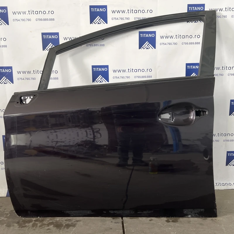 Usa stanga fata / Toyota Prius Prius 3 2012 / Caroserie, oglinzi si faruri