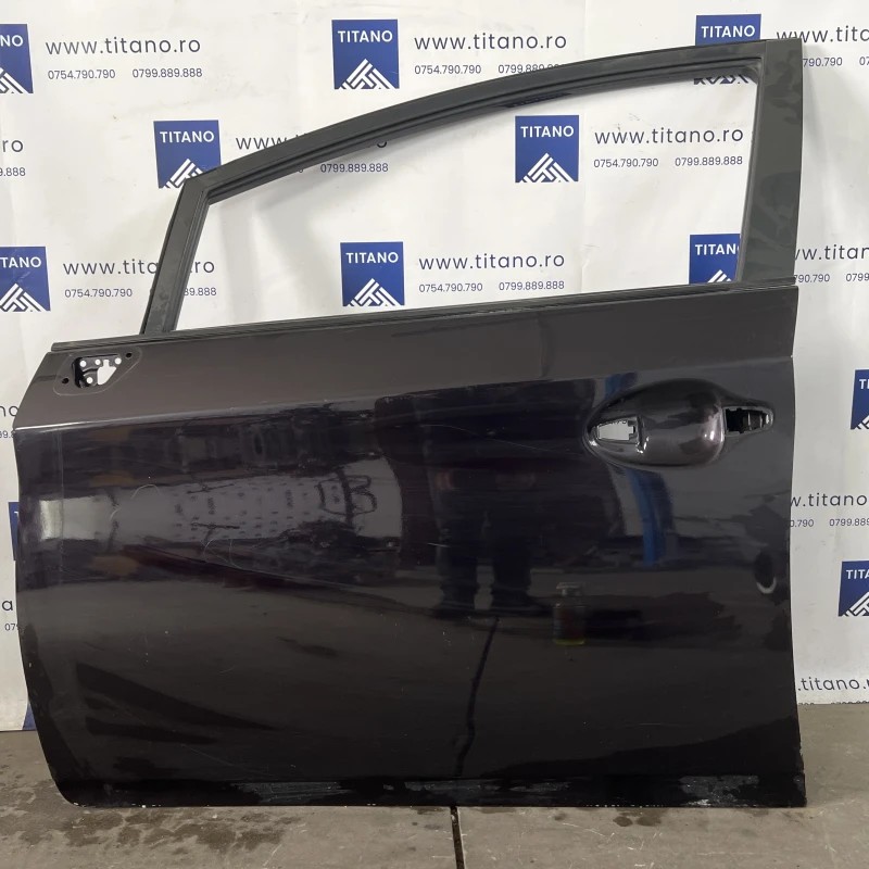 Usa stanga fata / Toyota Prius Prius 3 2012 / Caroserie, oglinzi si faruri