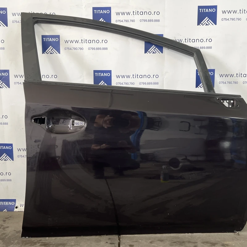 Usa dreapta fata / Toyota Prius Prius 3 2012 / Caroserie, oglinzi si faruri