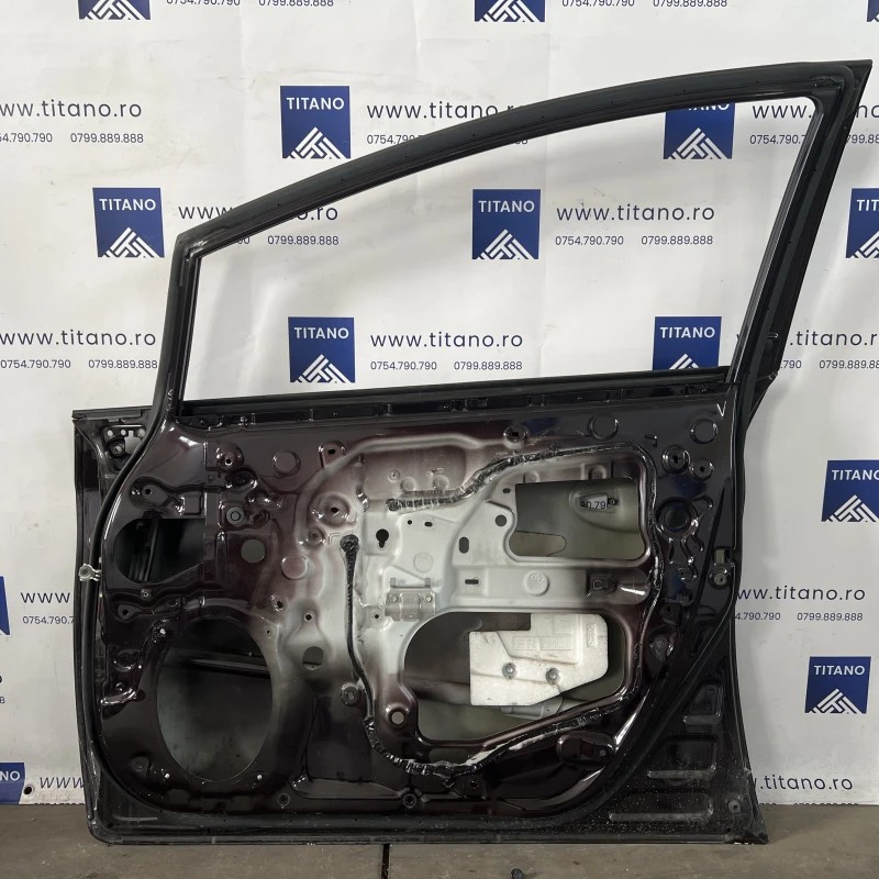 Usa dreapta fata / Toyota Prius Prius 3 2012 / Caroserie, oglinzi si faruri