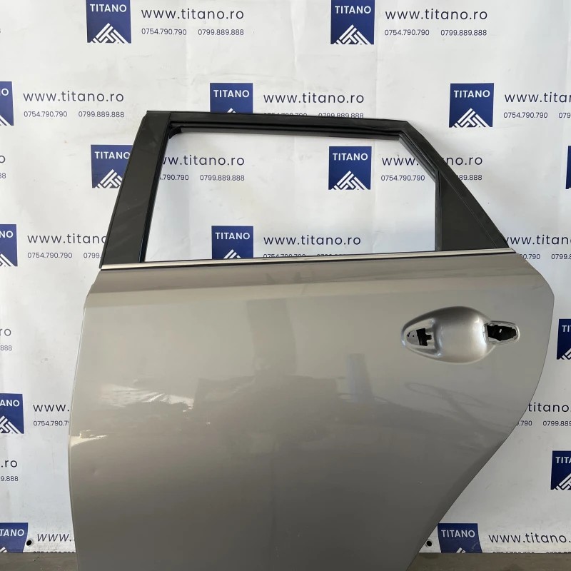 Usa stanga spate / Toyota Auris E180 2014 / Caroserie, oglinzi si faruri