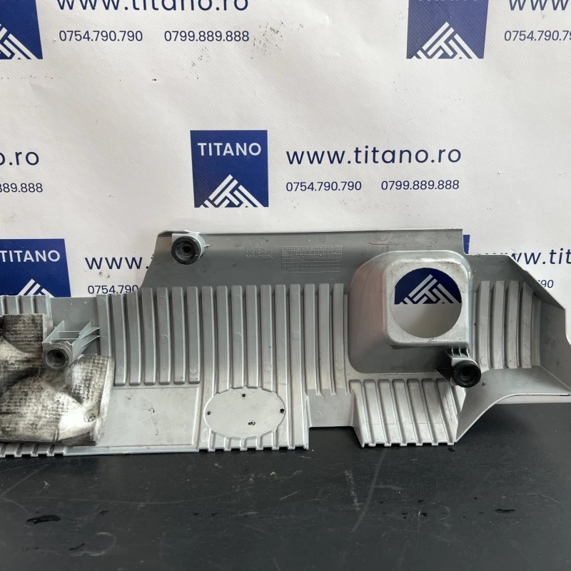 Capac motor / Toyota Auris E180 2014 / Motor, racire si evacuare