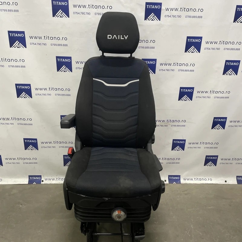 Scaun sofer / Iveco Daily 35C14 2020 / Interior