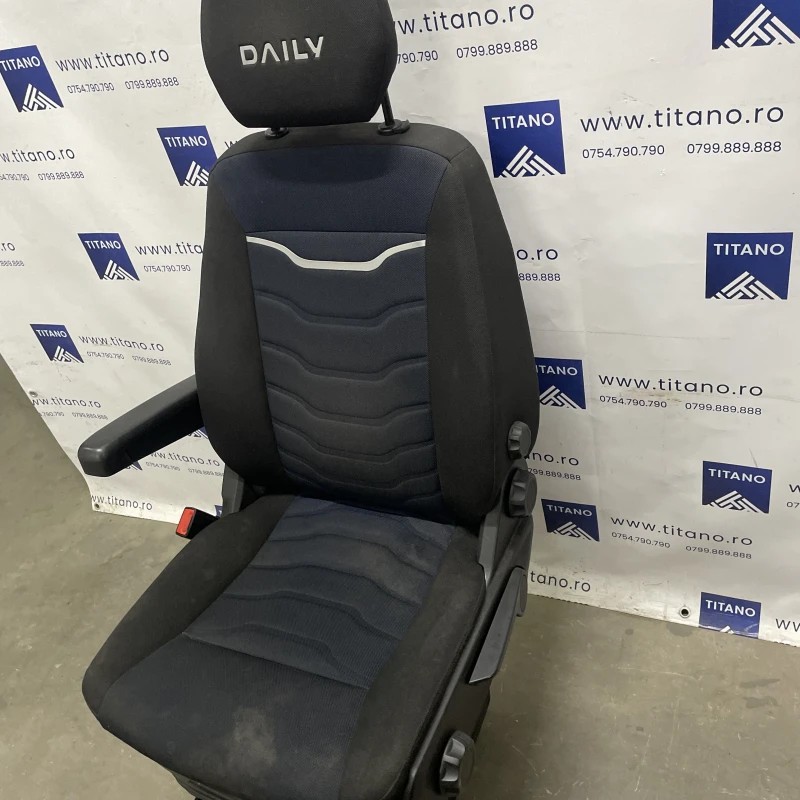 Scaun sofer / Iveco Daily 35C14 2020 / Interior