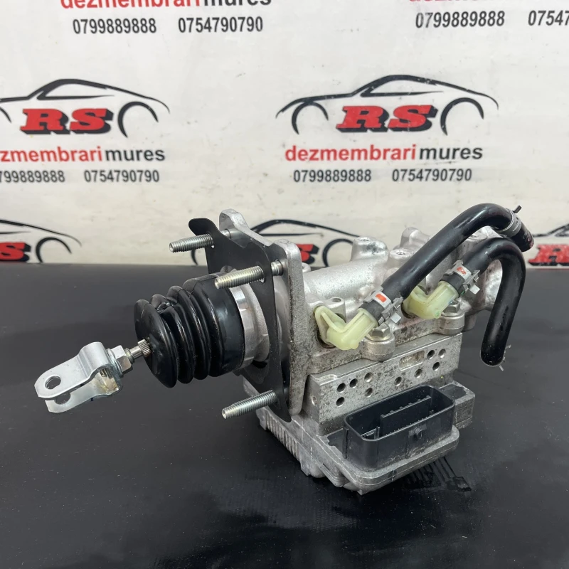 Pompa abs / Toyota Rav4 XA40 2020 / Frane