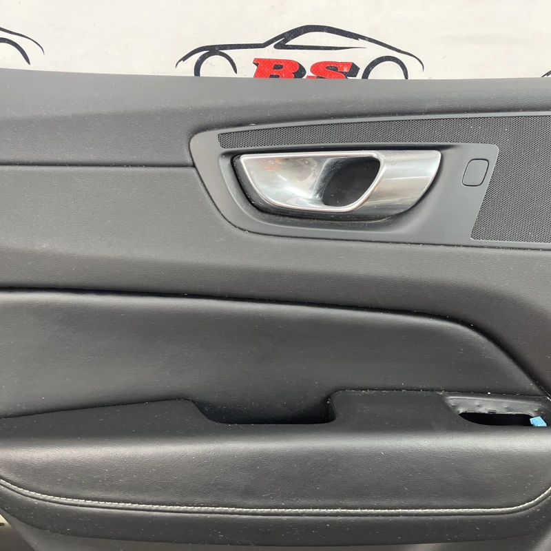 Panou tapiterie usa stanga spate / Volvo XC60 D4 2019 / Interior