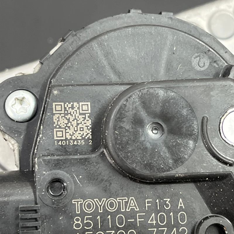 Ansamblu stergatoare cu motoras / Toyota CHR CHR 2022 / Caroserie, oglinzi si faruri