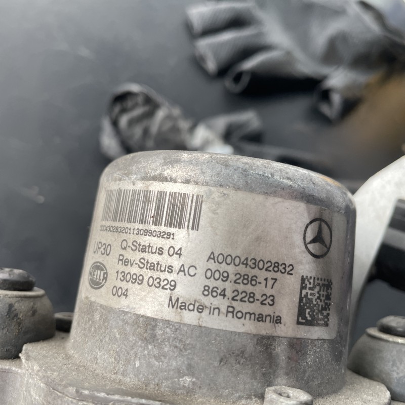 Pompa vacuum / Mercedes-Benz E Class W212 2013 / Motor, racire si evacuare