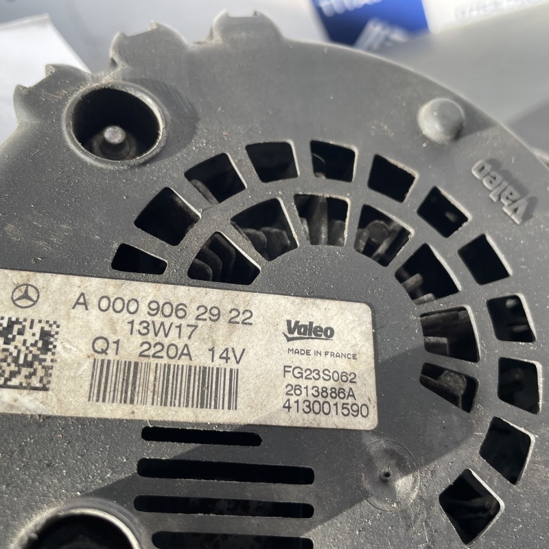 Alternator / Mercedes-Benz E Class W212 2013 / Motor, racire si evacuare