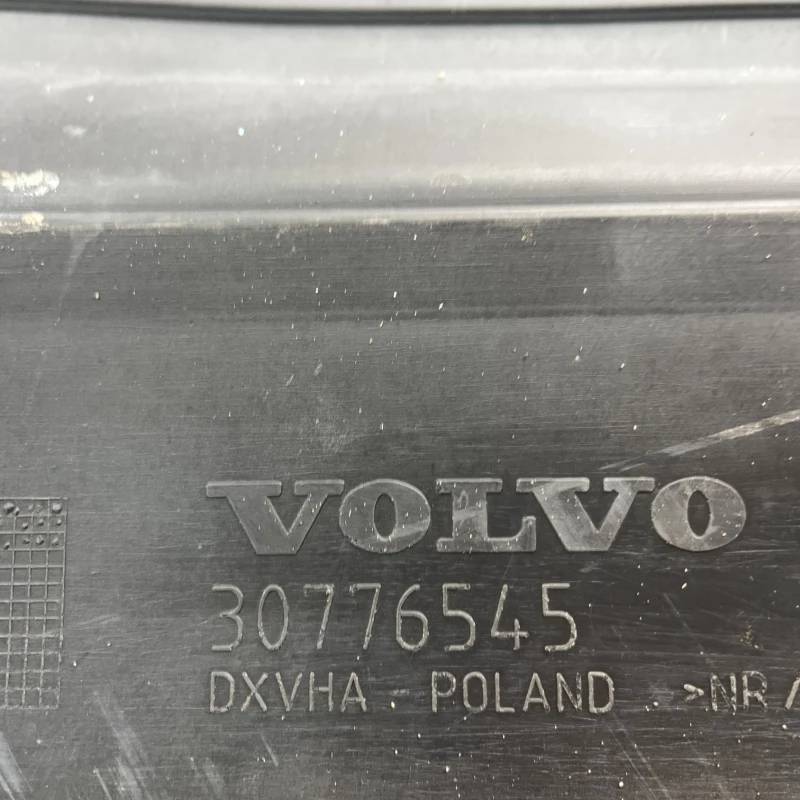 Presuri / Volvo XC60 D3 2011 / Interior