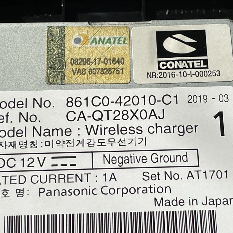 Incarcator wireless / Toyota Rav4 XA40 2020 / Audio si electronice