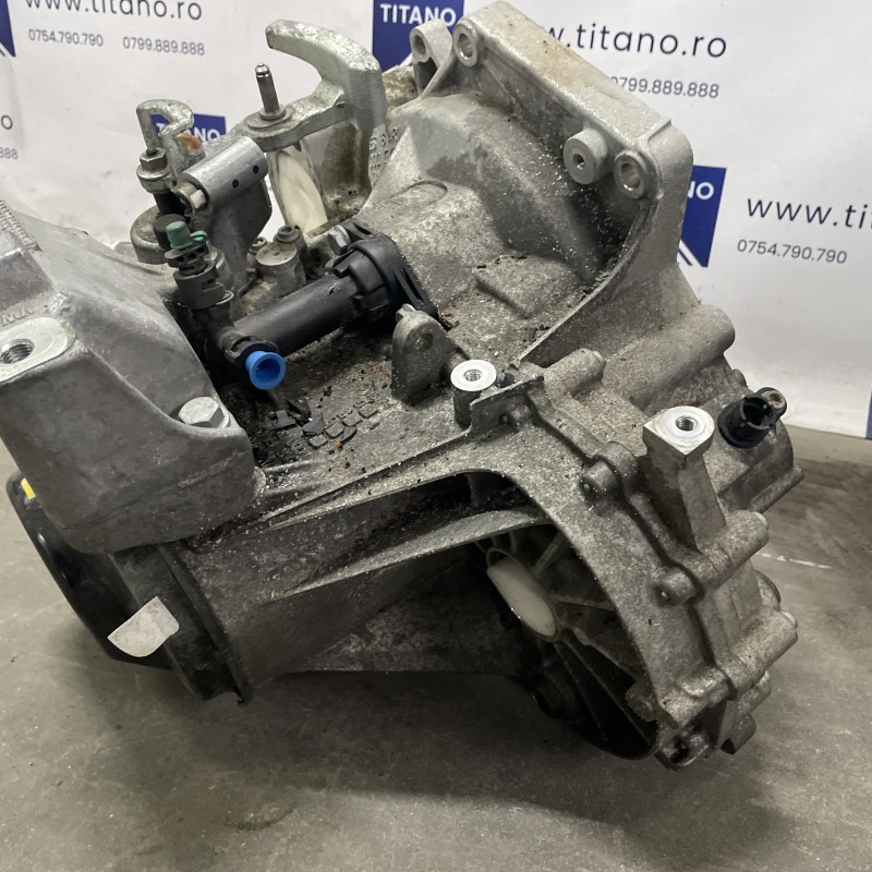 Cutie de viteze manuala / Volkswagen T Roc T Roc 2019 / Cutie viteze, ambreiaj, transmisie