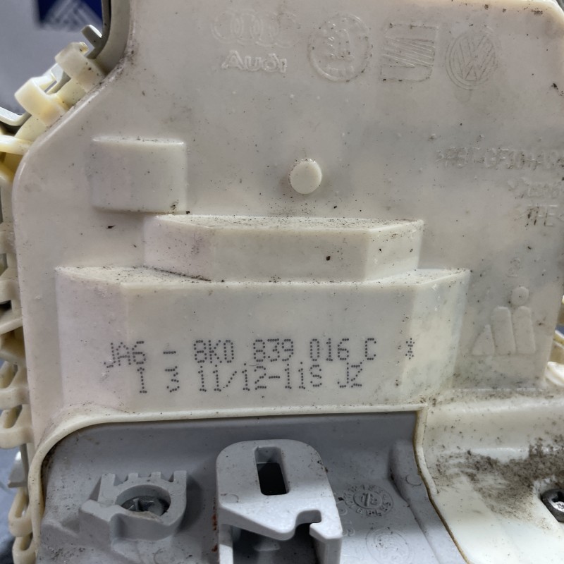 Iala broasca usa dreapta spate / Audi Q5 8R 2012 / Caroserie, oglinzi si faruri