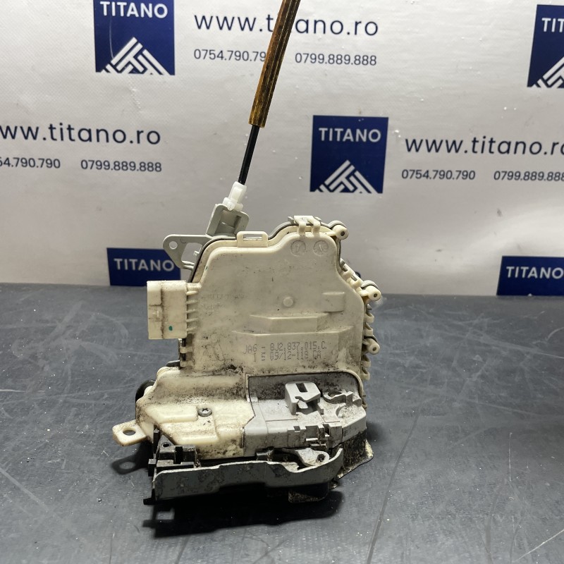 Iala broasca usa stanga fata / Audi Q5 8R 2012 / Caroserie, oglinzi si faruri