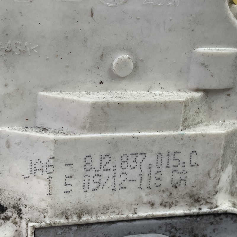 Iala broasca usa stanga fata / Audi Q5 8R 2012 / Caroserie, oglinzi si faruri