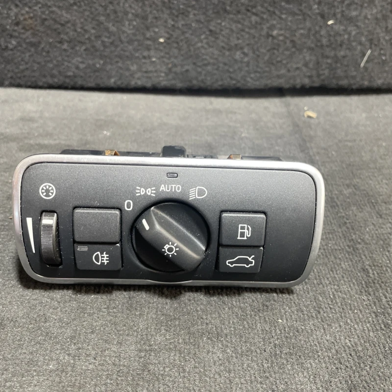 Bloc lumini / Volvo V60 V60 2014 / Interior