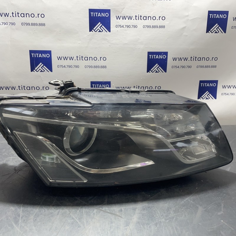 Far dreapta xenon / Audi Q5 8R 2012 / Caroserie, oglinzi si faruri