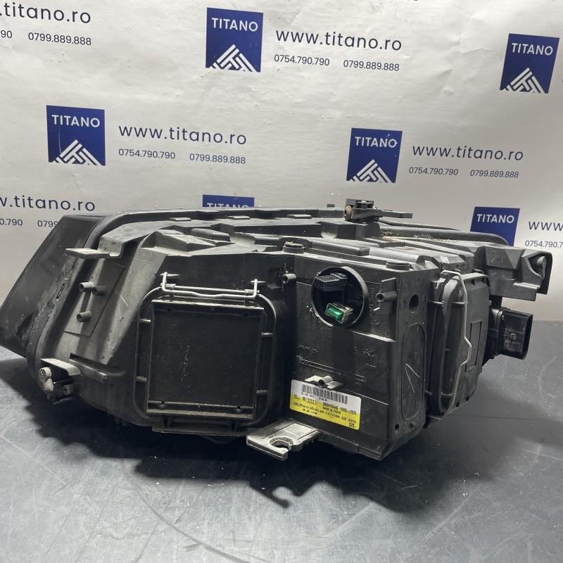 Far dreapta xenon / Audi Q5 8R 2012 / Caroserie, oglinzi si faruri