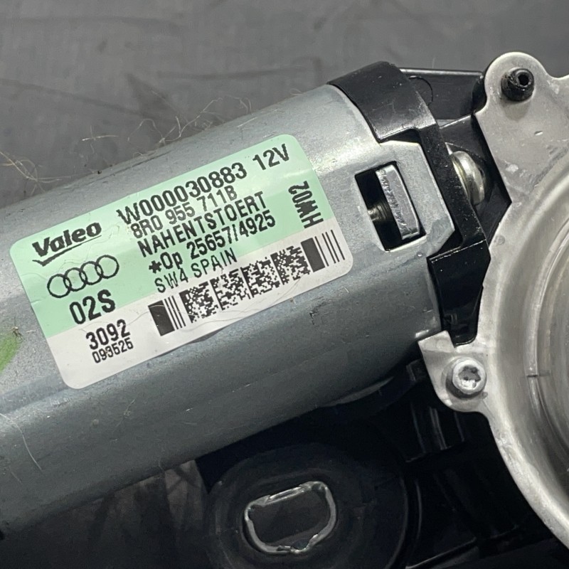 Motoras stergator haion / Audi Q5 8R 2012 / Caroserie, oglinzi si faruri