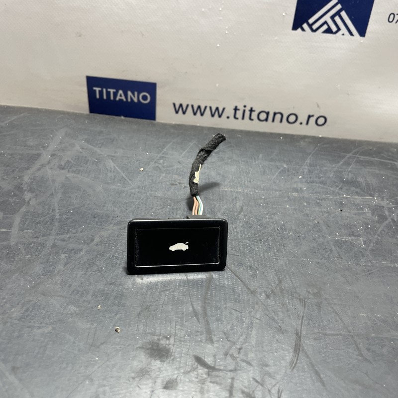 Buton deschidere haion / Audi Q5 8R 2012 / Interior