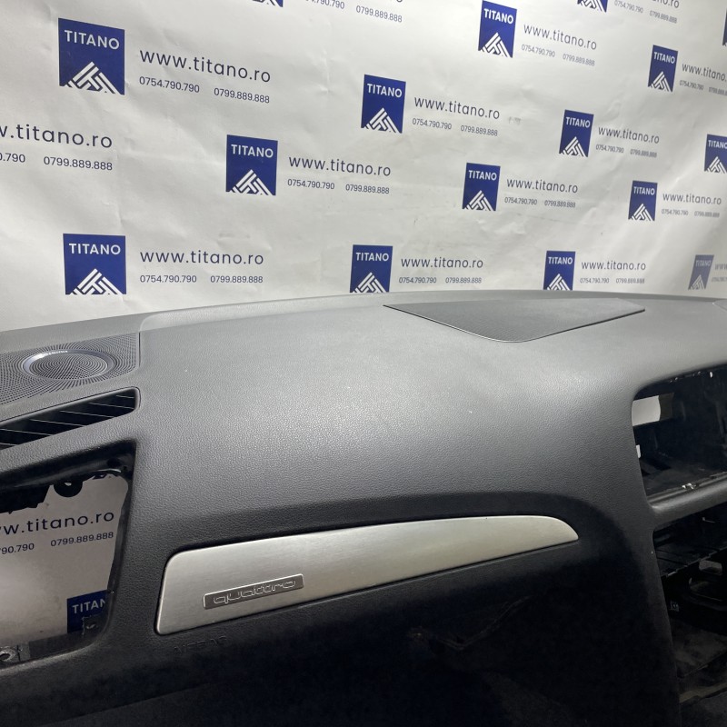 Plansa bord / Audi Q5 8R 2012 / Interior