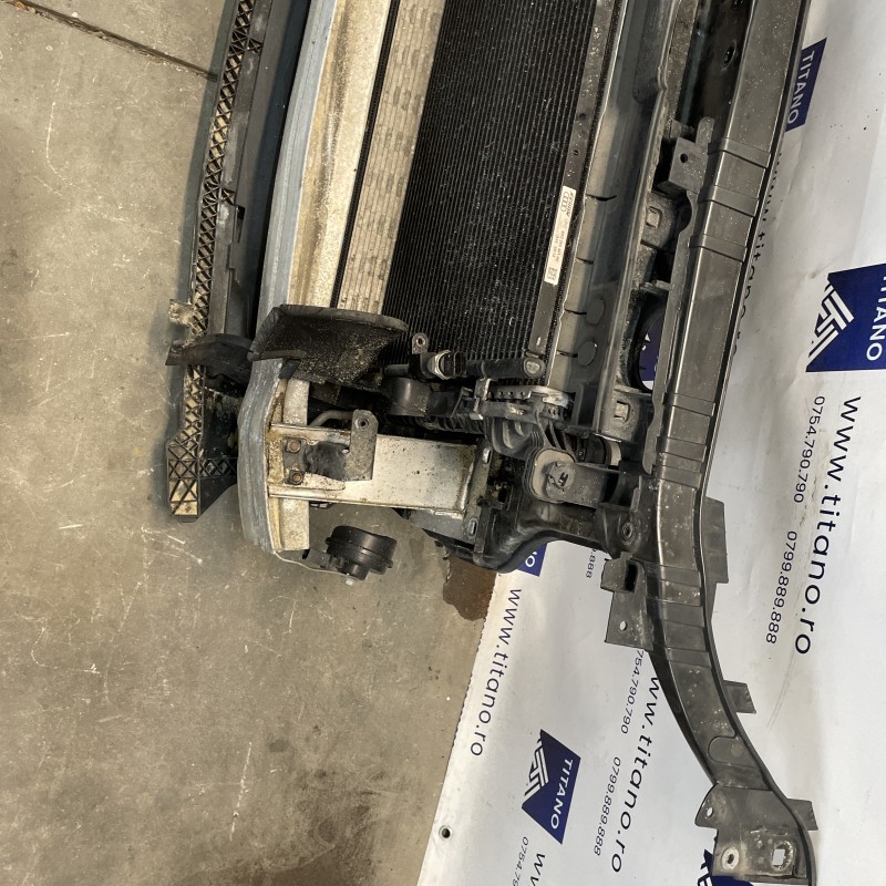 Trager complet / Audi Q5 8R 2012 / Caroserie, oglinzi si faruri